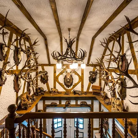 Feriehus Jagdschloss Stift Ennenbach *