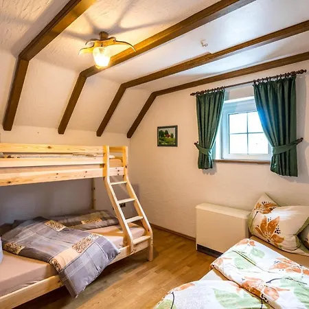 Jagdschloss Stift Ennenbach Holiday home Ruppichteroth