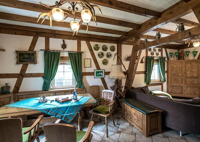 Semesterbostad Jagdschloss Stift Ennenbach *